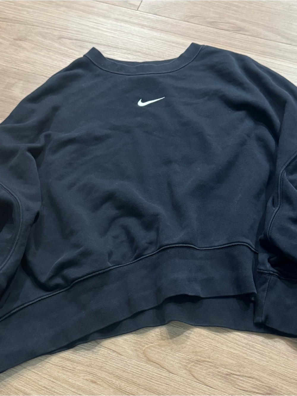 Nike Black Cropped Crewneck Sweatshirt